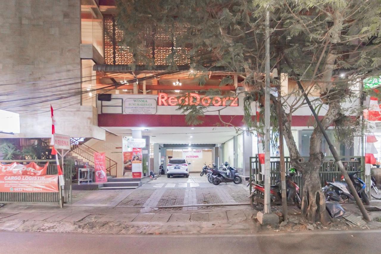 Отель Reddoorz Syariah At Cigadung Raya Street Бандунг Экстерьер фото